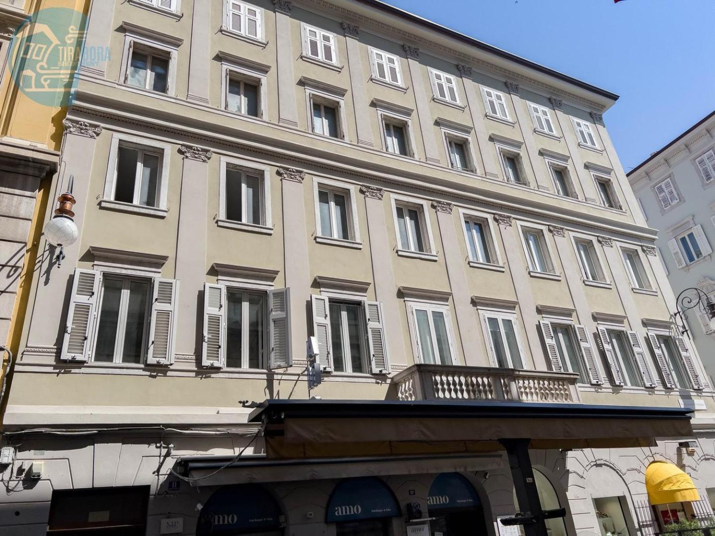 Cassa Di Risparmio 11 Tirabora Short Rent トリエステ エクステリア 写真
